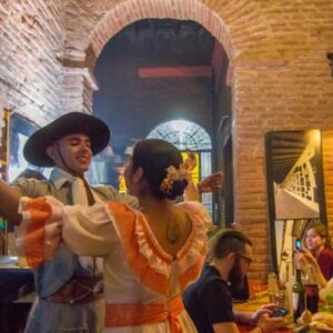 Cena Show: Noches de Folklore en Lo de la Paliza